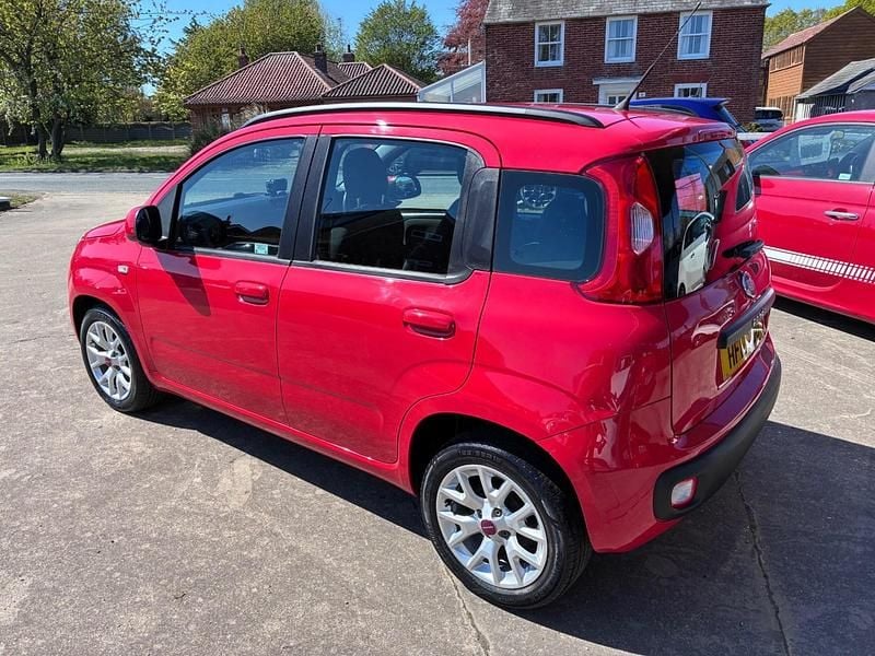 Used Fiat Panda Lounge 69 HP (50 kW) 2017 Red Hatchback