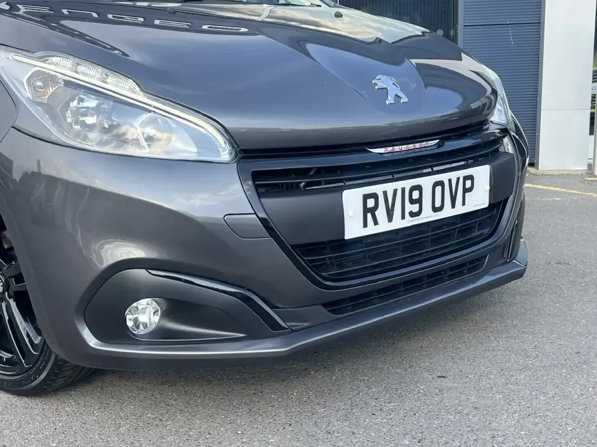 Second-hand Peugeot 208 GT-line 2019 Gri Hatchback