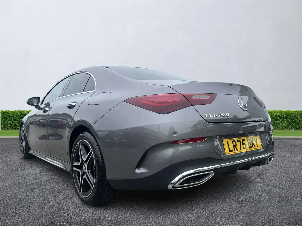 Occasion Mercedes CLA200 Executive 163 ch (119 kW) 2025 Gris Coupé