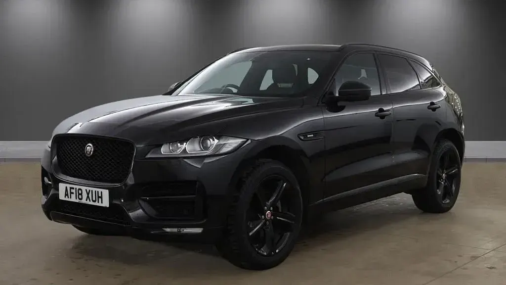 Second-hand Jaguar F-Pace R-Sport 180 CP (132 kW) 2018 Negru SUV