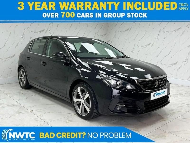Używany Peugeot 308 Allure 110 KM (80 kW) 2020 Czarny Hatchback