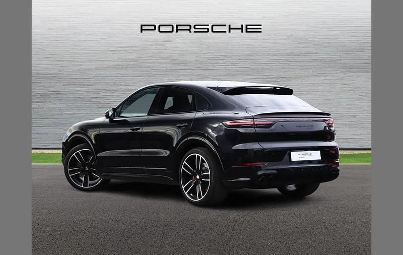 Used Porsche Cayenne GTS 453 HP (333 kW) 2023 Black SUV