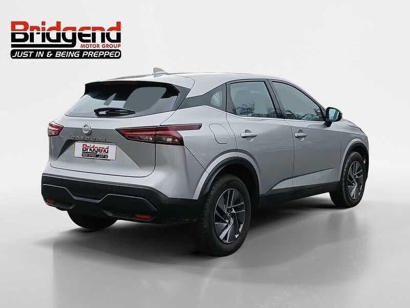 Used Nissan Qashqai Acenta Premium 2022 Silver SUV