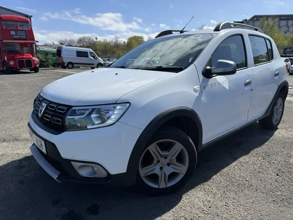 Gebraucht Dacia Sandero Stepway Ambiance 2017 Weiß Kleinwagen