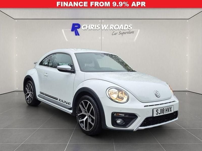 Used VW Beetle Dune 105 HP (77 kW) 2018 White Hatchback