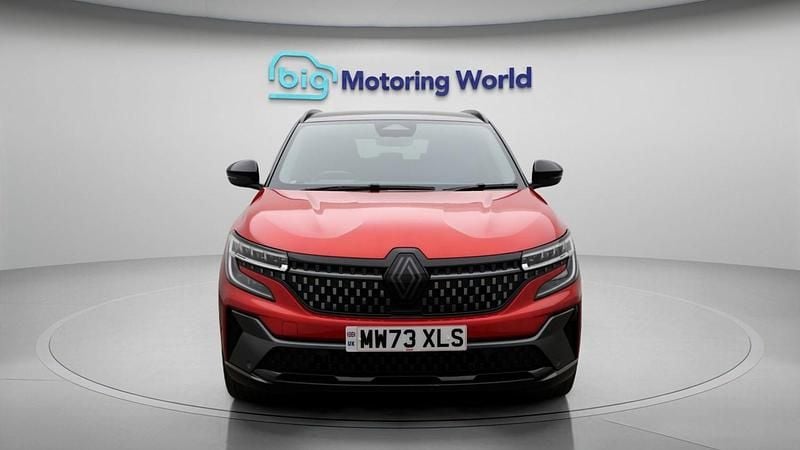 Used Renault Austral Techno Esprit Alpine 200 HP (147 kW) 2023 Red/black SUV