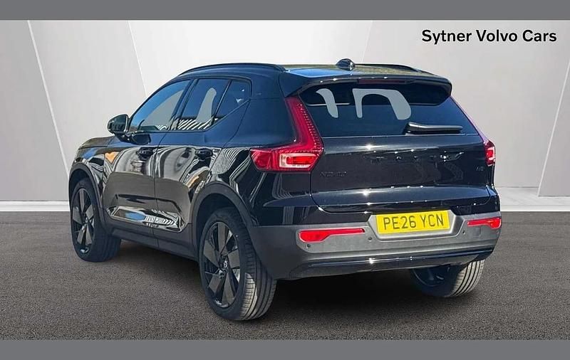 New Volvo XC40 Ultra 161 HP (118 kW) 2026 Black SUV