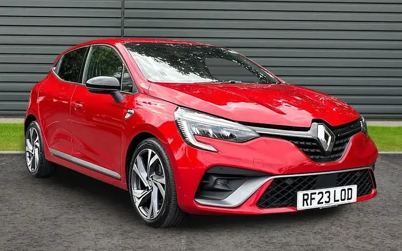 Used Renault Clio V RS Line 90 HP (66 kW) 2023 Hatchback