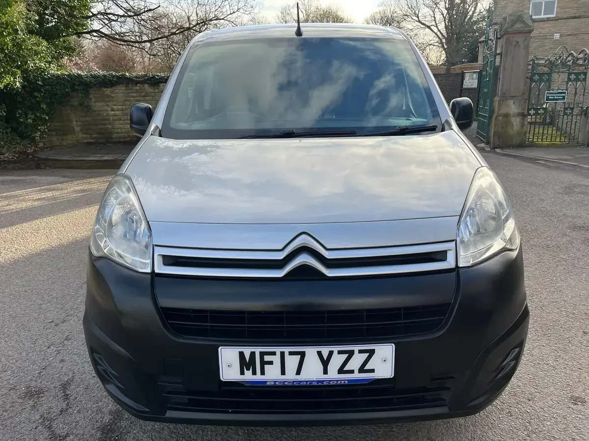 Used Citroën Berlingo 100 HP (73 kW) 2017 Silver MPV