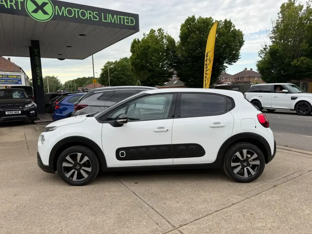 Used Citroën C3 Flair 2018 White Hatchback