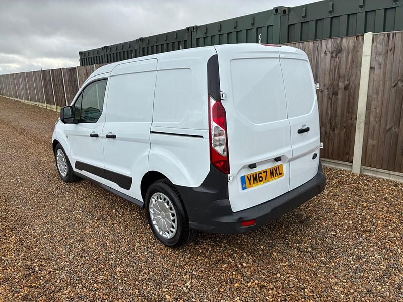 Used Ford Transit Connect 100 HP (73 kW) 2018 White MPV
