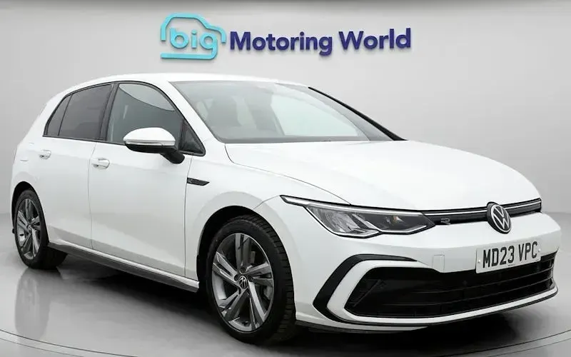 Used VW Golf VIII R-line 150 HP (110 kW) 2023 Hatchback