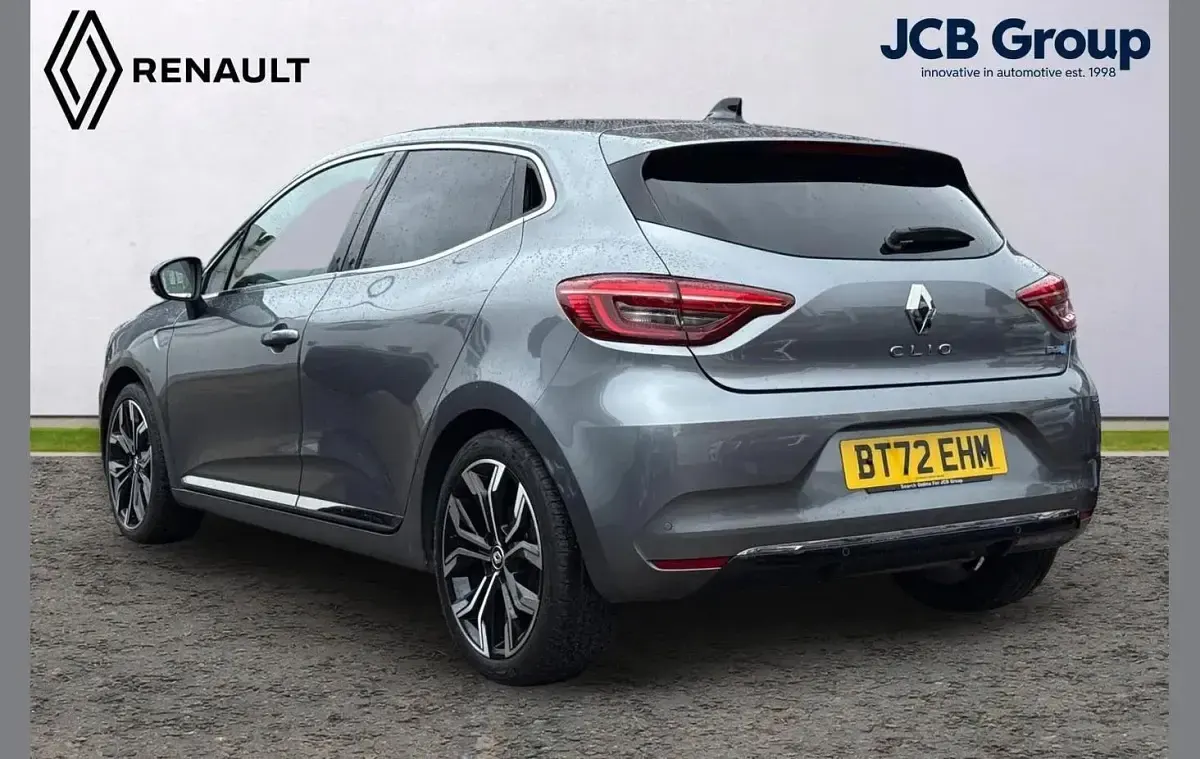Used Renault Clio V Techno 145 HP (106 kW) 2022 Grey Hatchback