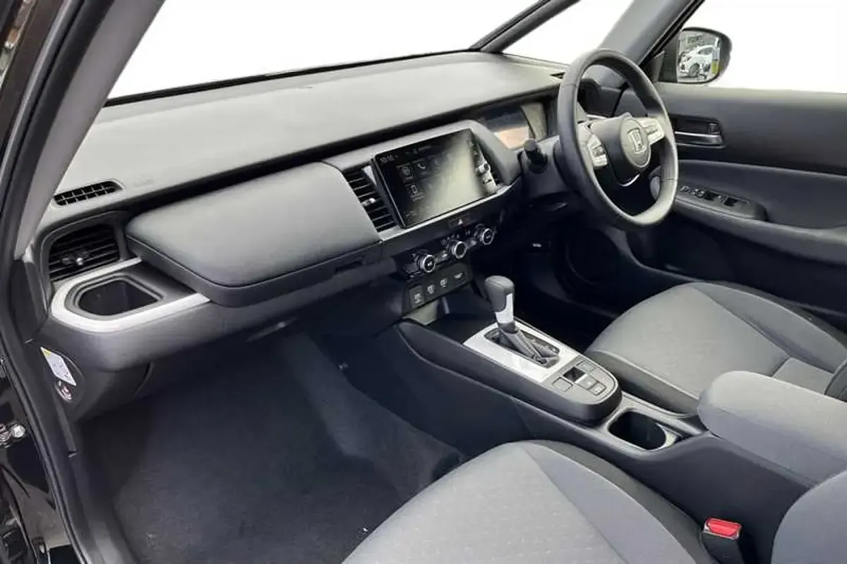 Used Honda Jazz Elegance 122 HP (89 kW) 2024 Crystal black Hatchback