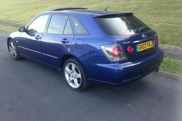 Used Lexus IS300 211 HP (155 kW) 2003 Estate