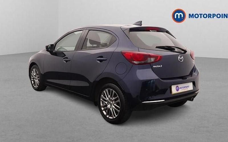 Begagnad Mazda 2 Inclusive 90 HK (66 kW) 2021 Blå Halvkombi