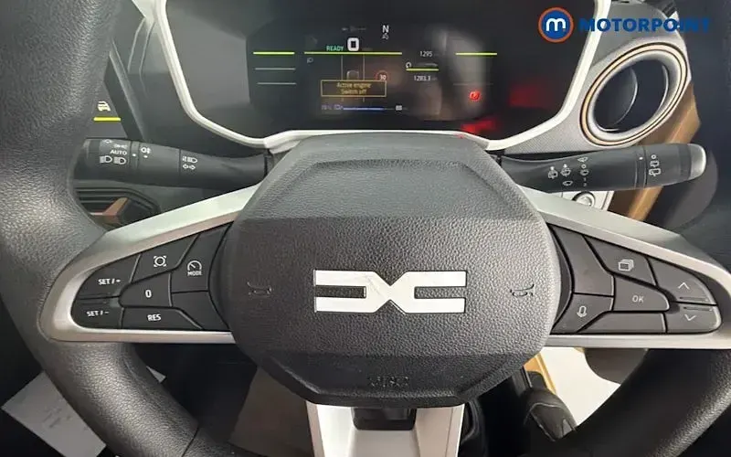 New Dacia Spring Extreme 47 kW (65 HP) 2025 Beige Hatchback