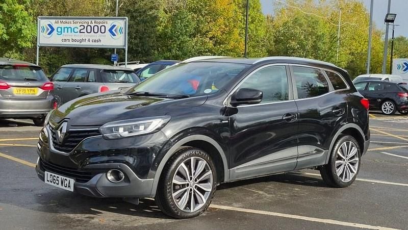 Black Used 2015 Renault Kadjar Signature SUV | £7,395 (Fair price) - Image 1/3