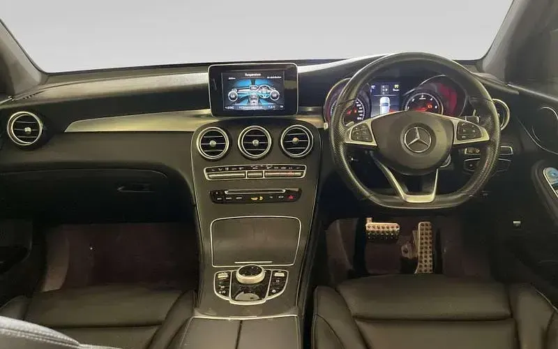 Used Mercedes GLC350 AMG Line Premium 258 HP (189 kW) 2018 Black SUV