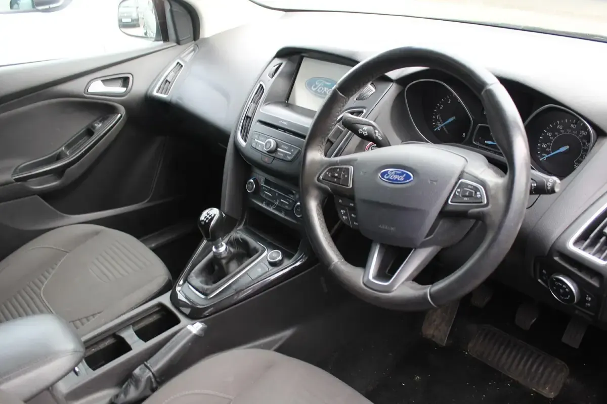 Used Ford Focus Titanium 125 HP (91 kW) 2016 Black Hatchback