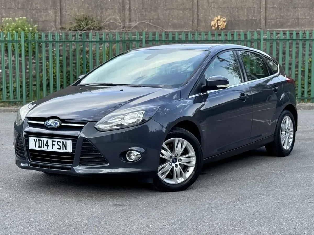 Used Ford Focus Titanium 163 HP (119 kW) 2014 Grey Hatchback