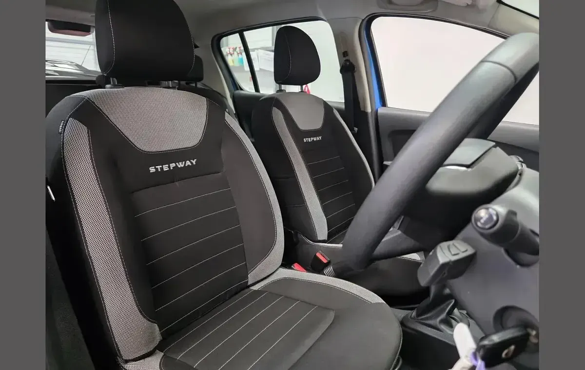 Used Dacia Sandero Essentiel 90 HP (66 kW) 2019 Blue Hatchback