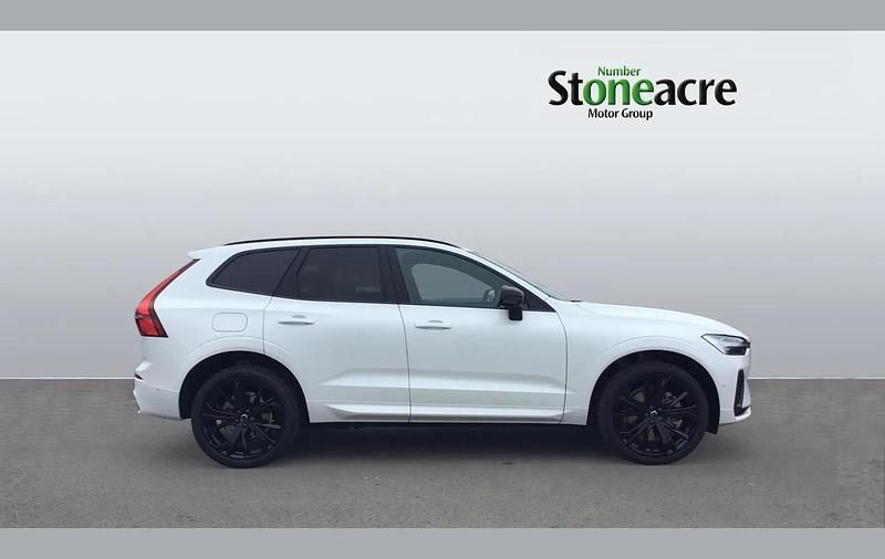 New Volvo XC60 Plus 344 HP (253 kW) 2026 White SUV
