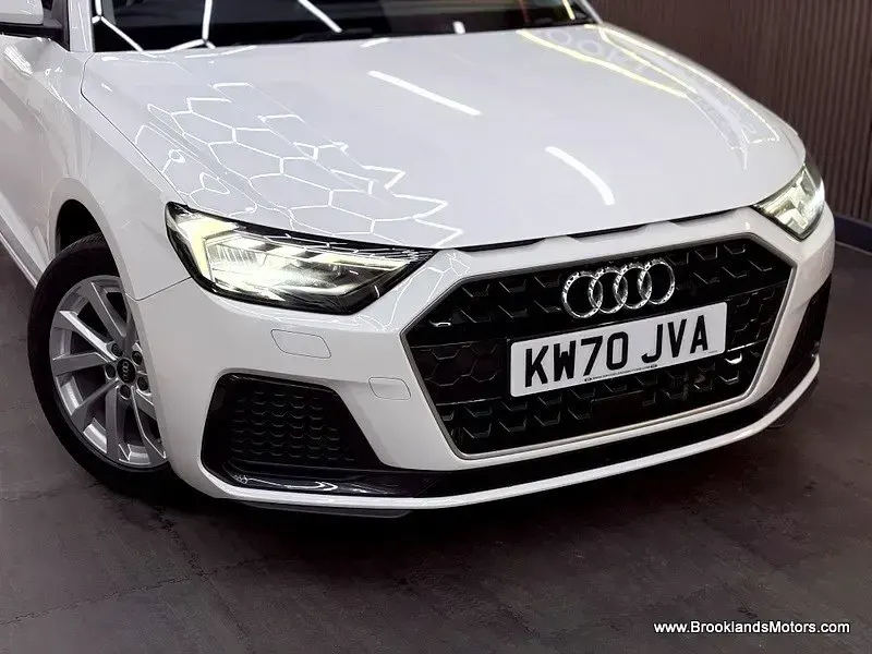 Usado Audi A1 Sportback Sport 95 HP (69 kW) 2021 Branco Citadino