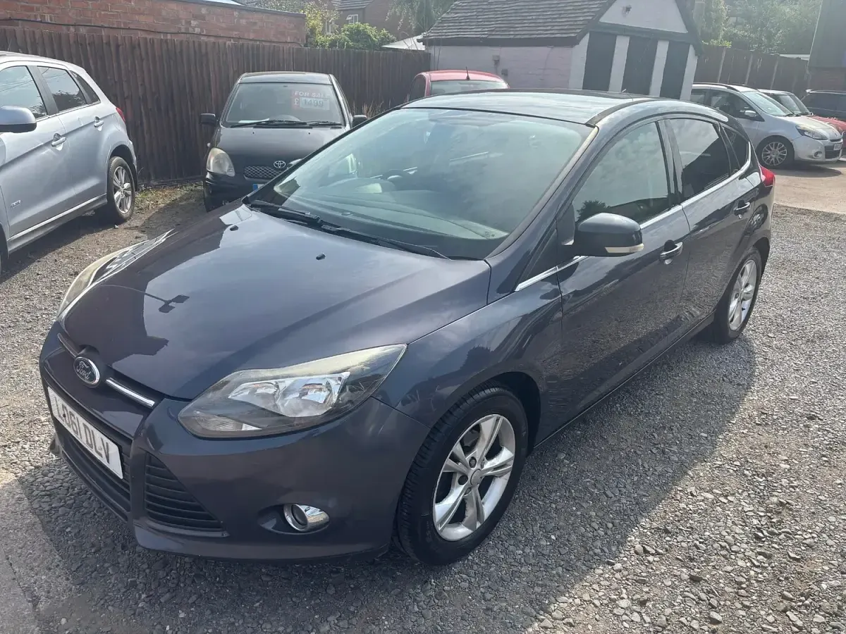 Used Ford Focus Zetec 2011 Grey Hatchback