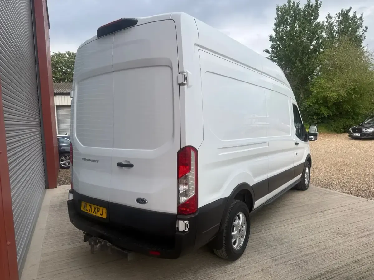 Używany Ford Transit Limited 185 KM (136 kW) 2022 Biały Van