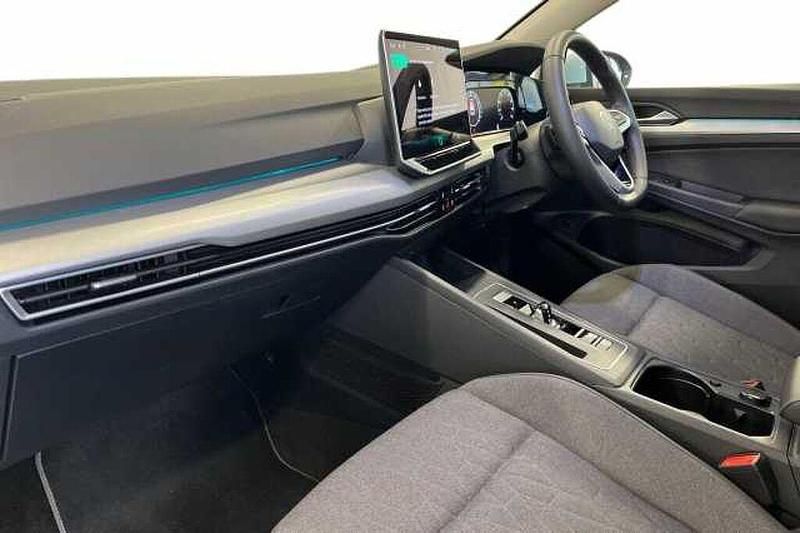 Used VW Golf VIII 204 HP (150 kW) 2025