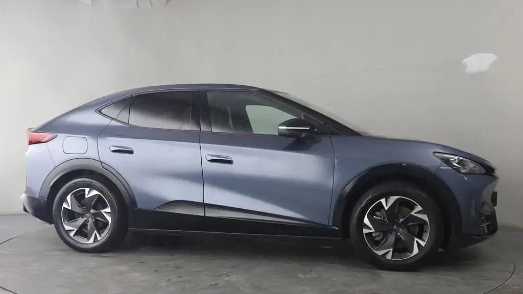 Used Cupra Tavascan 210 kW (286 HP) 2025 SUV
