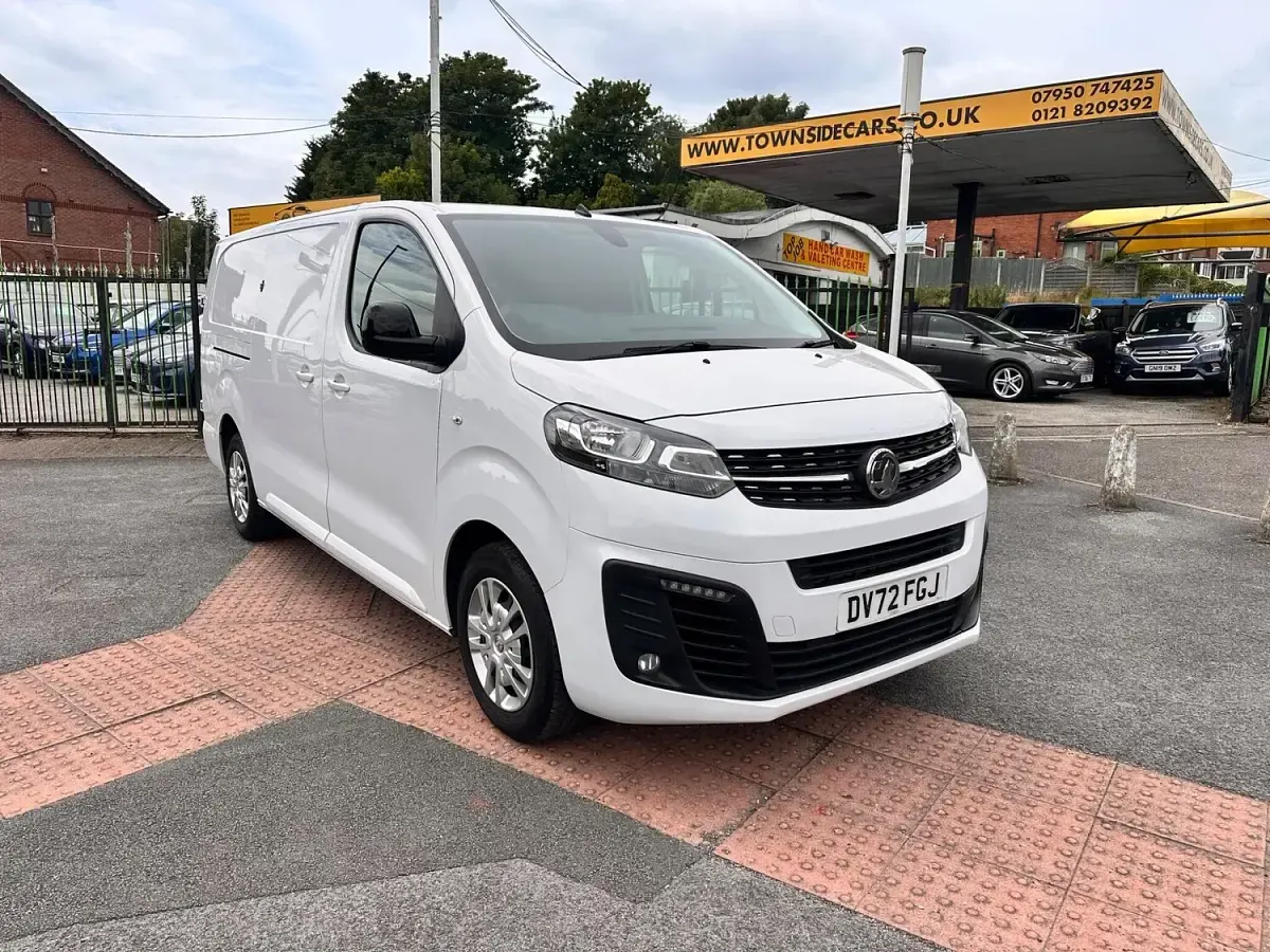 Used Vauxhall Vivaro Sportive 2022 White MPV