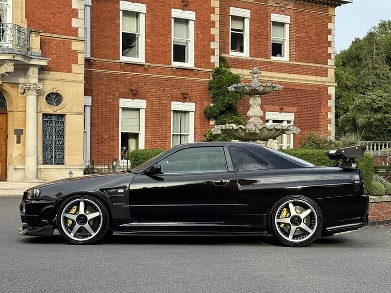Used Nissan Skyline GT 1998 Black Coupe