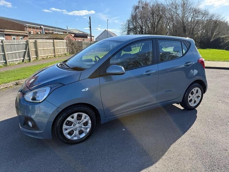 Used Hyundai i10 SE 2015 Blue Hatchback