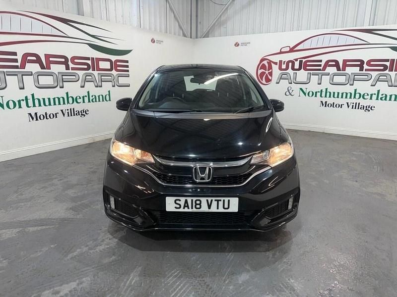 Second-hand Honda Jazz S 102 CP (75 kW) 2018 Negru Hatchback
