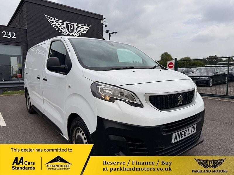 White Used 2019 Peugeot Expert Van | £6,495 (Good price) - Image 1/4