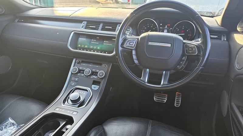 Used Land Rover Range Rover evoque HSE Dynamic 180 HP (132 kW) 2018 White SUV