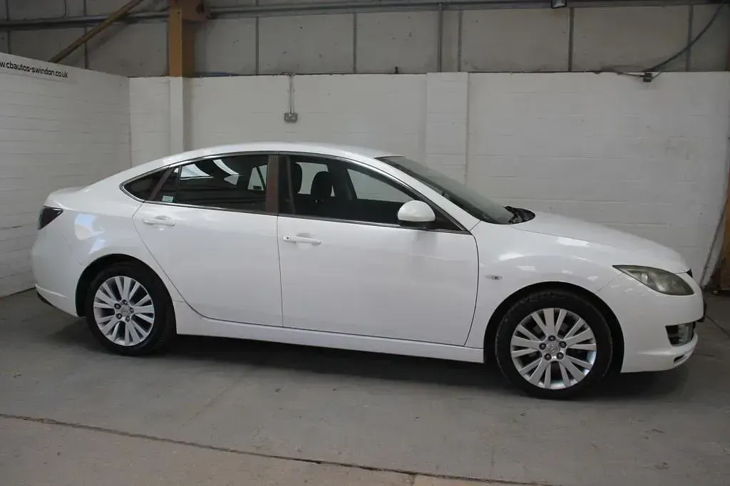 Used Mazda 6 147 HP (108 kW) 2009 White Hatchback