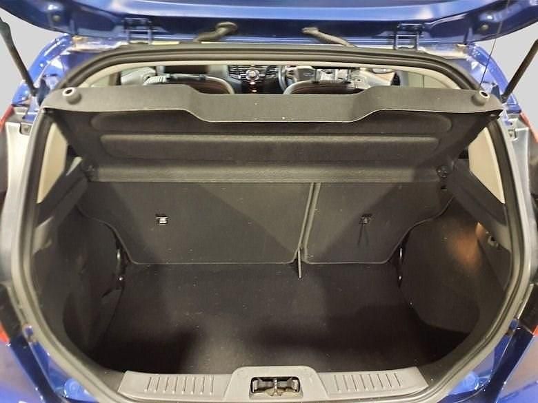 Used Ford Fiesta Titanium 100 HP (73 kW) 2017 Blue Hatchback