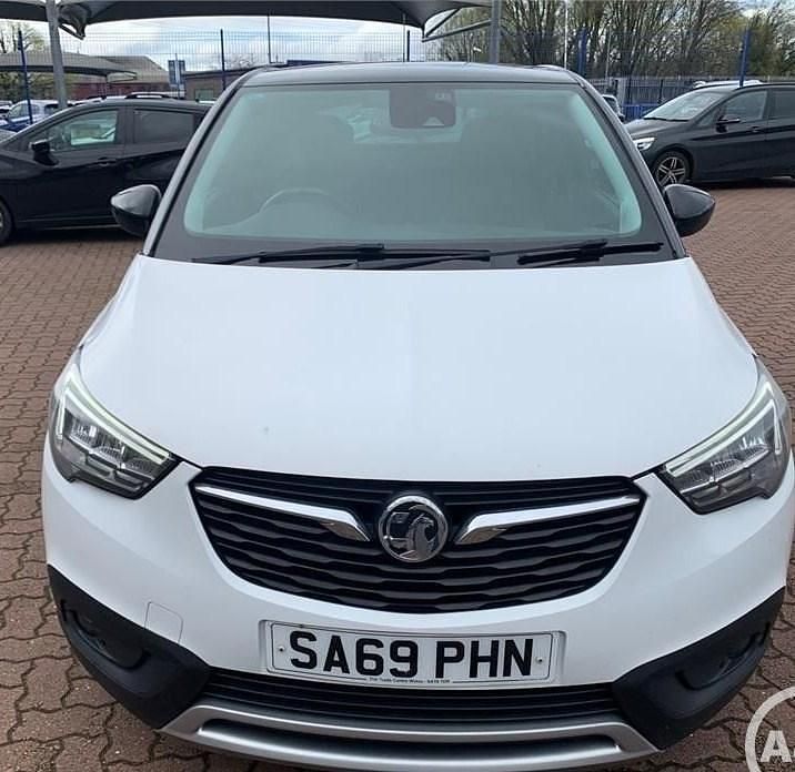 Used Vauxhall Crossland X Elite 2019 Summit white SUV