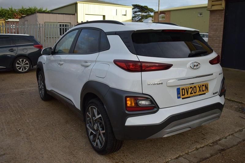 Used Hyundai Kona Premium 141 HP (103 kW) 2020 White SUV