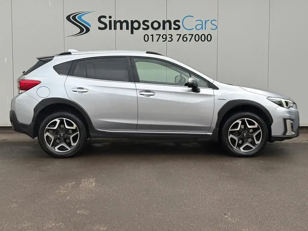 Begagnad Subaru XV 150 HK (110 kW) 2021 Silver SUV
