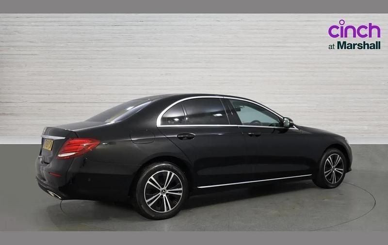Used Mercedes E200 SE 184 HP (135 kW) 2019 Black Sedan