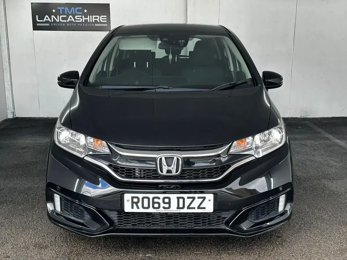Used Honda Jazz SE 102 HP (75 kW) 2019 Black Hatchback