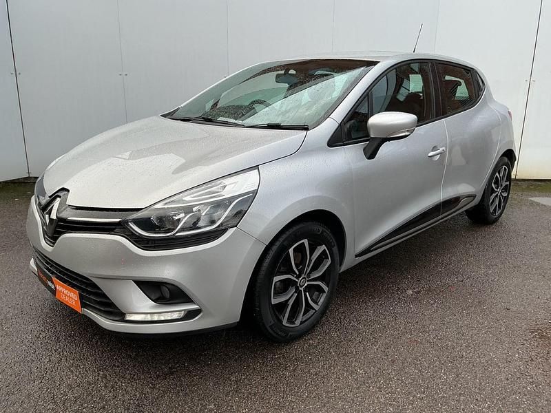 Used Renault Clio IV Play 2019 Silver Hatchback