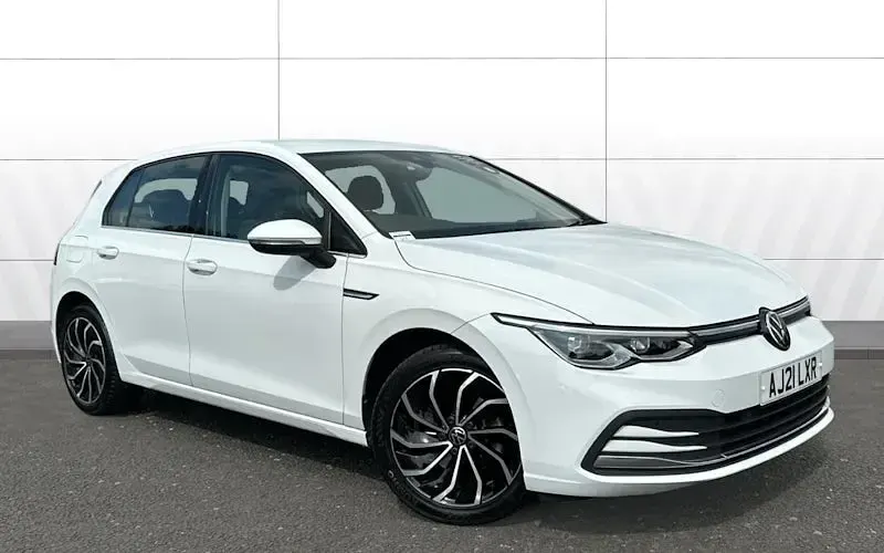 Used VW Golf VII Style 131 HP (96 kW) 2021 Hatchback