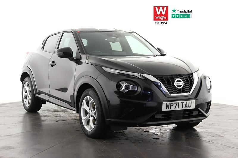 Black Used 2022 Nissan Juke N-Connecta SUV | £14,399 (Fair price) - Image 1/4