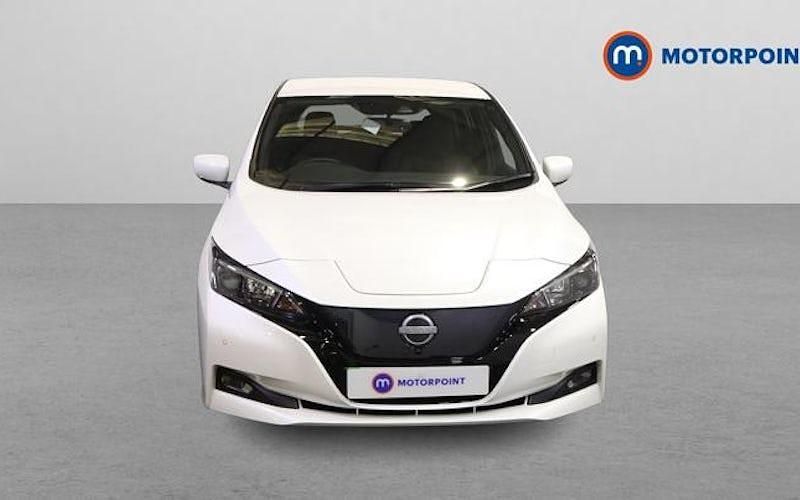 Used Nissan Leaf N-Connecta 110 kW (150 HP) 2025 Hatchback