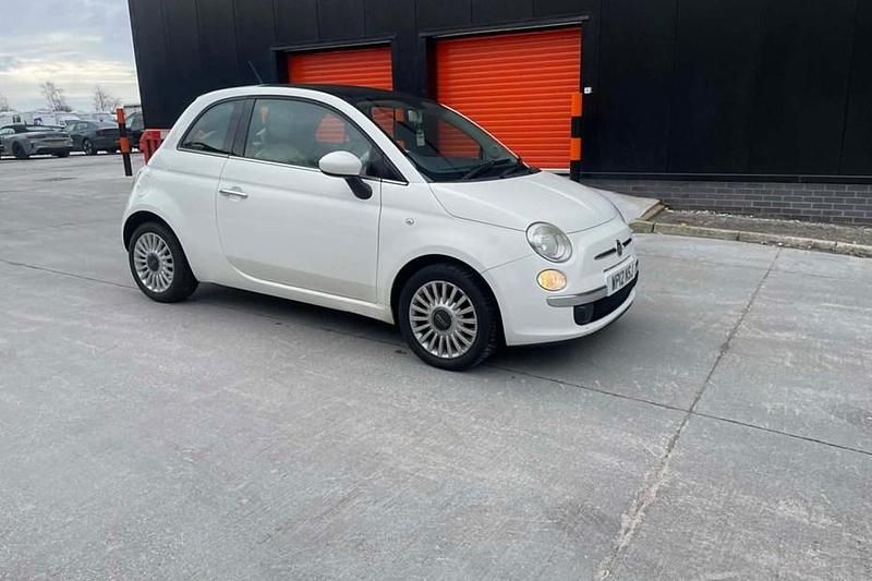 Used Fiat 500 Lounge 69 HP (50 kW) 2012 White Hatchback
